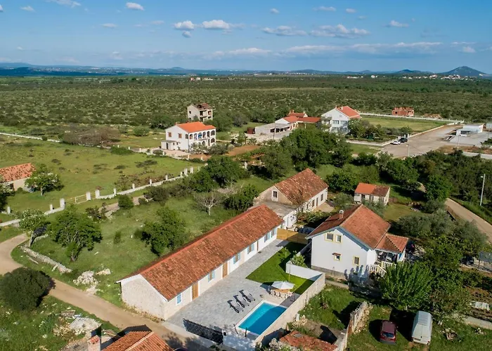 Апартаменты Martin Задар